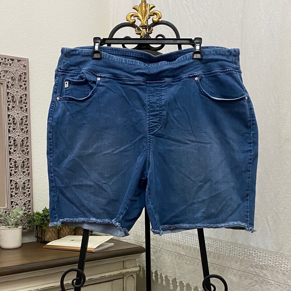 Classic Women's Blue Jean Shorts